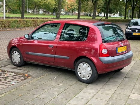 Renault Clio - 1.4-16V Extreme met apk en originele lage km - 1