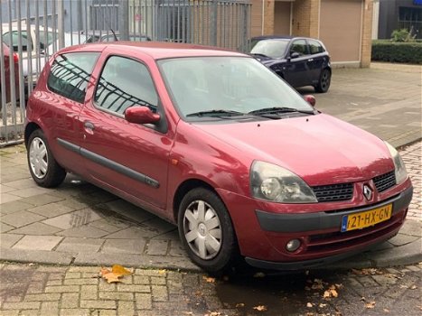 Renault Clio - 1.4-16V Extreme met apk en originele lage km - 1