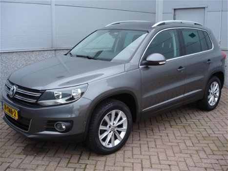 Volkswagen Tiguan - 1.4 TSI 122pk BlueMotion Sport & Style - 1