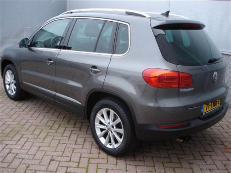 Volkswagen Tiguan - 1.4 TSI 122pk BlueMotion Sport & Style - 1