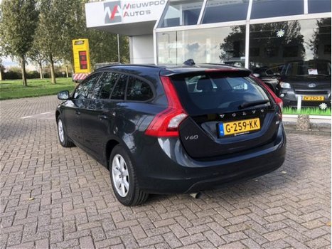 Volvo V60 - 1.6 D2 Kinetic Navigatie, Cruise Control, Airco - 1