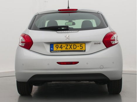 Peugeot 208 - 1.2 82pk Envy | Navigatie | Parkeersensoren | Climate Control | - 1