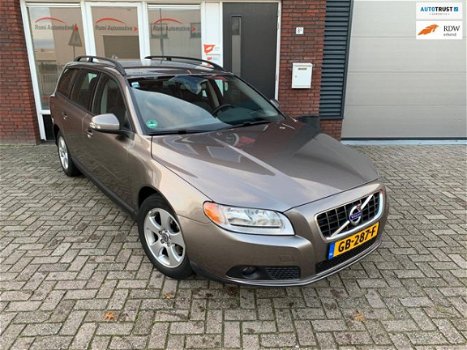 Volvo V70 - 1.6D DRIVe Momentum / Clima / Cruise / Nette Auto - 1