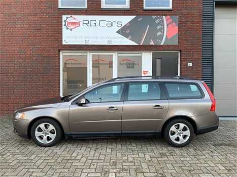 Volvo V70 - 1.6D DRIVe Momentum / Clima / Cruise / Nette Auto - 1