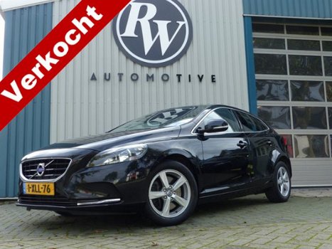 Volvo V40 - 2.0 D4 191PK/Summum/Leder/ Keyless/Navi/Stl verw/NL Auto/100% onderhouden - 1