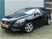 Volvo V40 - 2.0 D4 191PK/Summum/Leder/ Keyless/Navi/Stl verw/NL Auto/100% onderhouden - 1 - Thumbnail