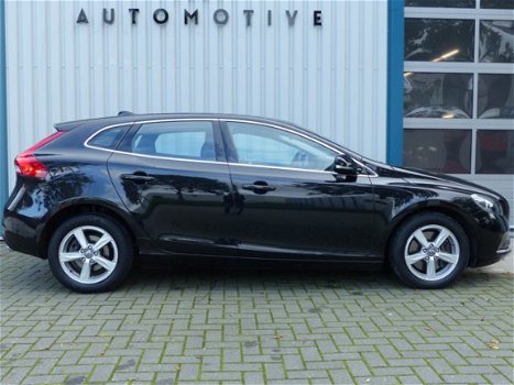 Volvo V40 - 2.0 D4 191PK/Summum/Leder/ Keyless/Navi/Stl verw/NL Auto/100% onderhouden - 1