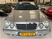 Mercedes-Benz E-klasse Combi - 240 Classic LEDER / ECC / NAP / YoungTimer - 1 - Thumbnail