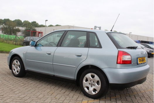 Audi A3 - 1.6 Attraction automaat /clima - 1