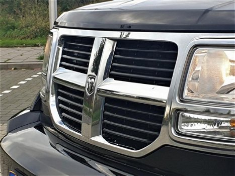 Dodge Nitro - 3.7 V6 SXT / Automaat / 4x4 / LPG / PDC / NAP / Nieuwe APK - 1