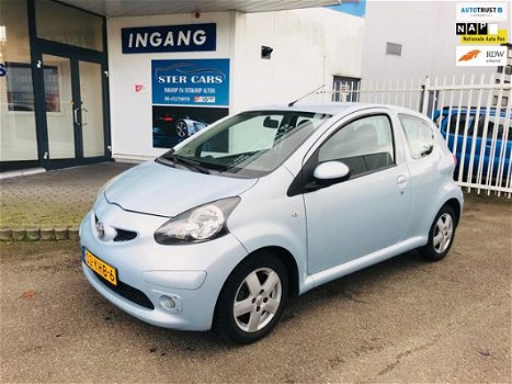 Toyota Aygo - 1.0-12V Bj 2007 Nieuw APK Airco Elektrisch raamen KM 203500 - 1