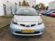 Toyota Aygo - 1.0-12V Bj 2007 Nieuw APK Airco Elektrisch raamen KM 203500