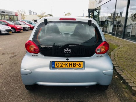 Toyota Aygo - 1.0-12V Bj 2007 Nieuw APK Airco Elektrisch raamen KM 203500 - 1