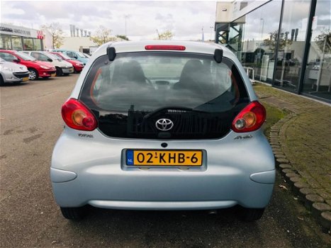 Toyota Aygo - 1.0-12V Bj 2007 Nieuw APK Airco Elektrisch raamen KM 203500 - 1