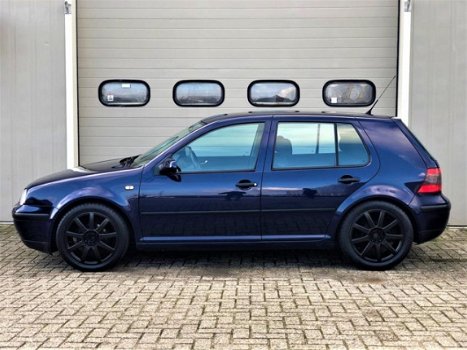 Volkswagen Golf - 1.4 16V - 1