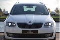 Skoda Octavia Combi - 1.2 TSI Greentech Style Businessline DSG | XENON | TOUCH NAVI | KEYLESS | BTW - 1 - Thumbnail