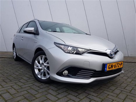 Toyota Auris - TS 1.8 Hybrid Aspiration | NAVIGATIESYSTEEM | CLIMATE CONTROL | ZEER NETTE STAAT | - 1