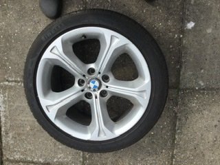 BMW X1 WINTERBANDEN MET VELG MAAT: 225/45 R18 Runflat - 2