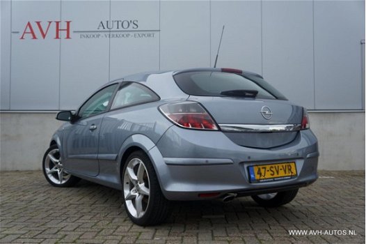 Opel Astra GTC - 2.0 T Executive - 1