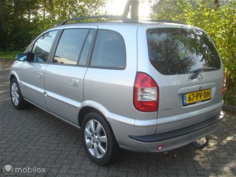 Opel Zafira - 1.8 Navi - Cruise - Airco. Motor loopt niet - 1