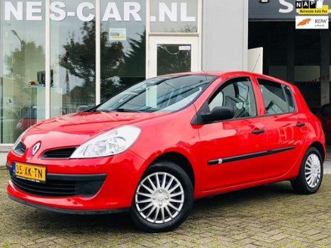 Renault Clio - 1.2-16V Business Line 5 Drs, 115DKm NAP., Airco, Panodak, Nette Staat - 1