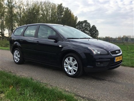 Ford Focus Wagon - 1.6 TDCI Ambiente - 1