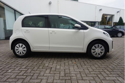 Volkswagen Up! - 1.0 60pk Move up 5drs. | Navi | Airco | Dab | Bluetooth - 1