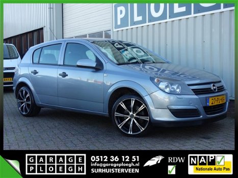 Opel Astra - 1.6 5-deurs AUTOM Airco Cruise Trekhaak Essentia - 1