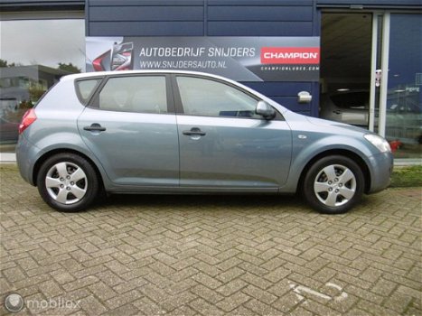 Kia Cee'd - 1.6 X-tra - 1