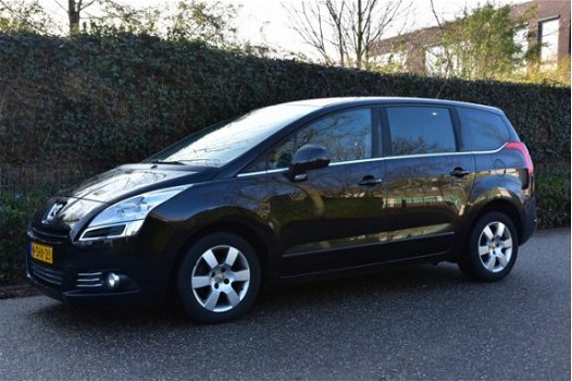 Peugeot 5008 - 1.6 e-HDi Blue Lease 5p. AUTOMAAT | CLIMA | NAVIGATIE - 1