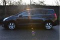 Peugeot 5008 - 1.6 e-HDi Blue Lease 5p. AUTOMAAT | CLIMA | NAVIGATIE - 1 - Thumbnail