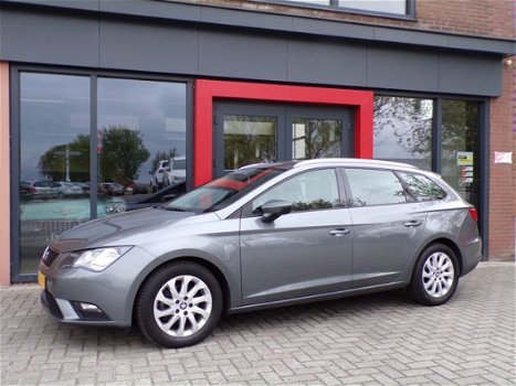 Seat Leon ST - 1.6 TDI Style Ecomotive 12-2014 Navi ECC Cruise NAP - 1