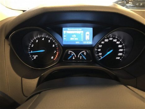 Ford Focus - 1.6 5-drs, Navigatie, Airconditioning, Bluetooth, Parkeersensoren, LMV, PDC - 100% deal - 1
