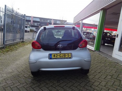 Toyota Aygo - 1.0-12V - 1