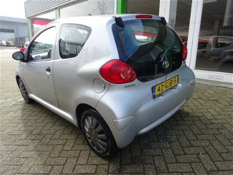 Toyota Aygo - 1.0-12V - 1