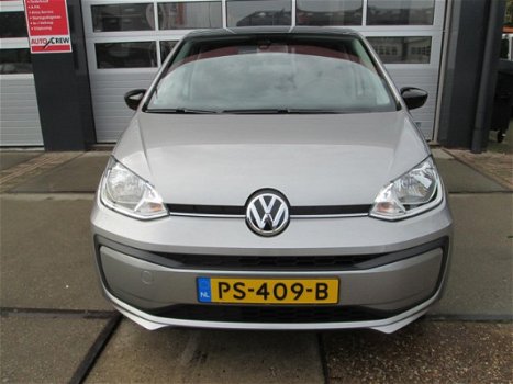 Volkswagen Up! - 1.0 BMT move up / Camera / Cruise Controle - 1