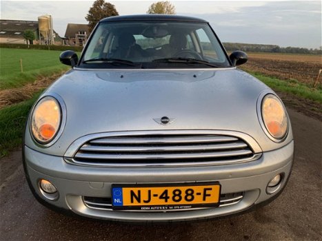 Mini Mini Cooper - 1.6 black & silver nieuw model 2006 - 1