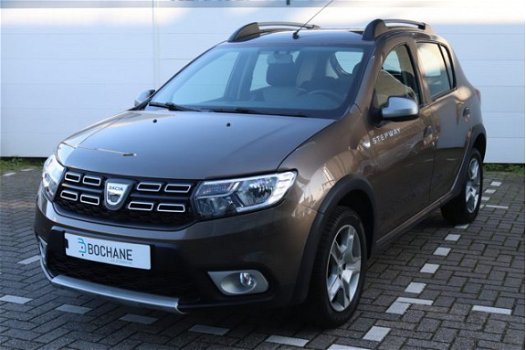 Dacia Sandero - TCe 90 Stepway Lauréate | PDC + camera | Navi | Airco | Cruise - 1