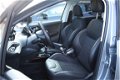 Peugeot 2008 - 1.2 PureTech GT-line | 130 PK | Navi | Clima | Cruise | LM velgen 17