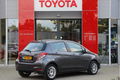 Toyota Yaris - 1.0 VVT-i Aspiration *NAVIGATIE / PARKEERCAMERA - 1 - Thumbnail