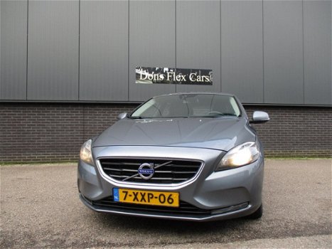 Volvo V40 - 1.6 D2 R-Design Business btw auto - 1