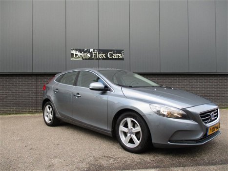 Volvo V40 - 1.6 D2 R-Design Business btw auto - 1