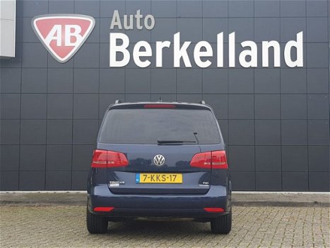 Volkswagen Touran - 1.2 TSI Comfortline BlueMotion 105pk Airco, Cruise, Parkeerhulp, Dakrails *Altij - 1