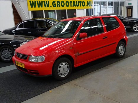 Volkswagen Polo - 1.6 Stuurbekrachtiging - 1