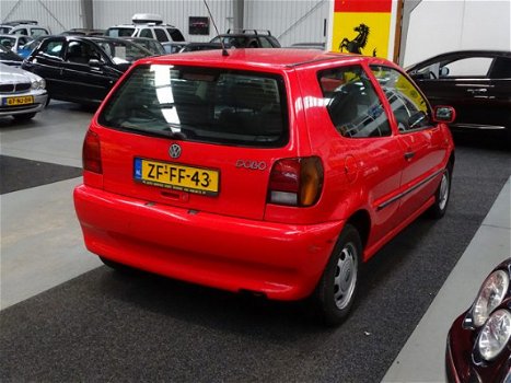 Volkswagen Polo - 1.6 Stuurbekrachtiging - 1