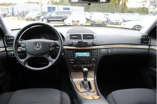 Mercedes-Benz E-klasse Estate - 200 K. Avantgarde Nieuwstaat, Facelift airco, climate control, radio - 1