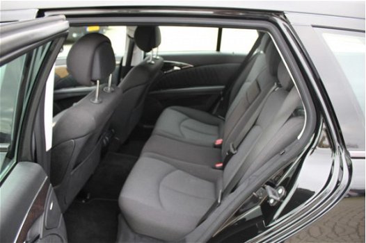 Mercedes-Benz E-klasse Estate - 200 K. Avantgarde Nieuwstaat, Facelift airco, climate control, radio - 1