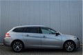 Peugeot 308 SW - 1.6 HDi Executive Panoramadak, Full Map Navi, Sportstoelen, Dealer Onderhouden - 1 - Thumbnail