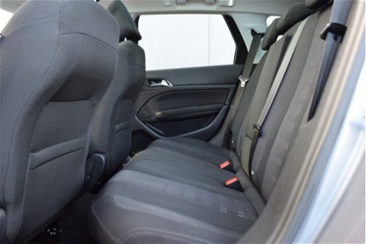 Peugeot 308 SW - 1.6 HDi Executive Panoramadak, Full Map Navi, Sportstoelen, Dealer Onderhouden - 1