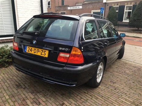 BMW 3-serie Touring - 320i Executive - 1